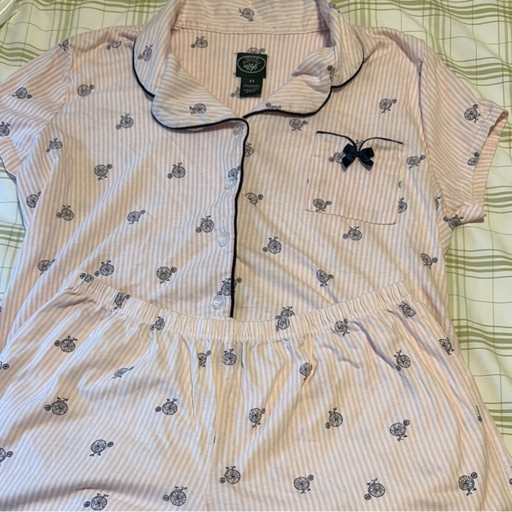 Laura Ashley short pajama set